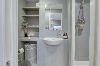 Victoria Apartment - Town Centre , Fast WiFi and Smart Tv by Tejza Property - Banbury - 7