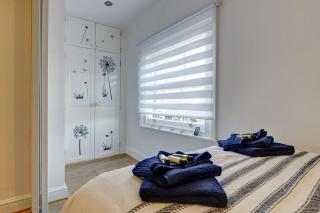 Victoria Apartment - Town Centre , Fast WiFi and Smart Tv by Tejza Property - Banbury - 4