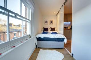 One Bedroom Apartment in Banbury Town Centre 5 Min Walk to Train Station with Fast Wifi and Smart Tv - 1