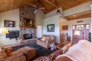 Hangin' Out - Blowing Rock - 7
