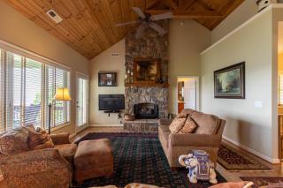 Hangin' Out - Blowing Rock - 6