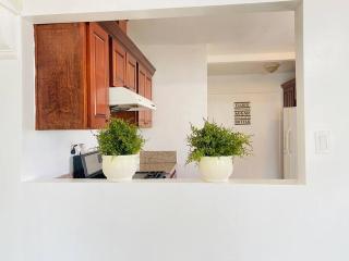 Sweet House 18mins To DTLA 2 bedrooms - 2