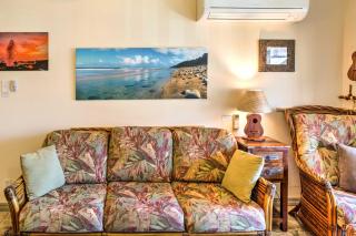 Pristine Lihue Condo with Balcony Walk to Beach! - Lihue - 4