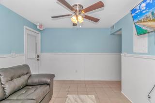 125 Atlantic Avenue Unit F - Pet Friendly! Walk To The Beach and Pier! 1BR -1BA - Sleeps 2-4 guests! - Myrtle Beach - 6