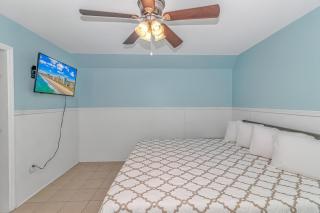 125 Atlantic Avenue Unit F - Pet Friendly! Walk To The Beach and Pier! 1BR -1BA - Sleeps 2-4 guests! - Myrtle Beach - 1