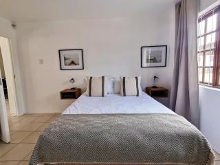 Beachfront apartment in a secure complex - Port Alfred - 4