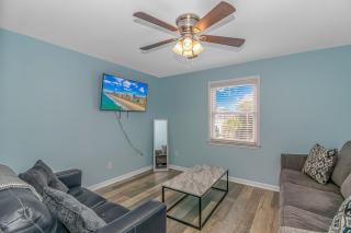 125 Atlantic Avenue Unit H - Pet Friendly! Walk To The Beach and Pier!1BR -1BA - Sleeps 4 guests! - Myrtle Beach - 3