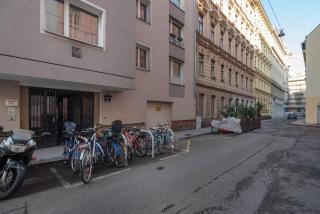 Ruhelage im Zentrum nahe Schottentor-Contactless Self-Check-In - Vienna - 4