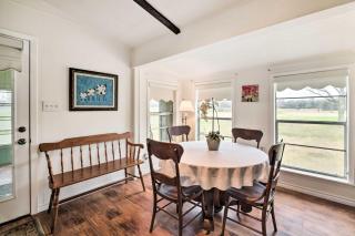 On Scenic 60-Acre Farm Carmine Cottage with Porch - Carmine - 1