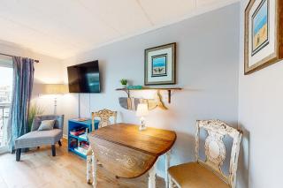 Shell Yeah - Le Lisa 405 - 4