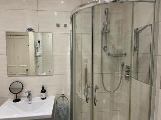 Private king room with huge en-suite in shared house in Marylebone - Londra - 6