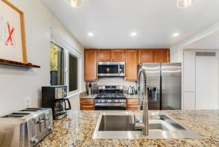 Lake Forest Drive Retreat - Tahoe City - 3