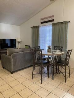 LARGE PIECE OF HEAVEN Back house - San Antonio - 9