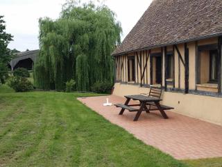 Maison de plain-pied avec jeux, coin pêche et musée du vélo à proximité - FR-1-410-136 - 4