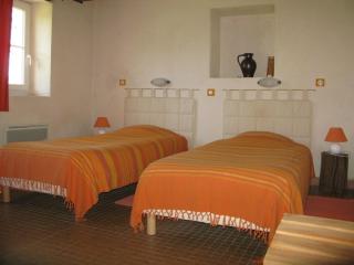 Maison Spacieuse et Indépendante avec Jardin et Terrasse, Idéale pour Observer la Nature en Sarthe - FR-1-410-215 - 5