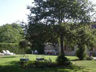 Maison paisible avec jardin clos, terrasse, proche lac d'Eguzon et villages médiévaux - FR-1-591-102 - 6