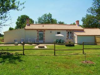 Gîte traditionnel rénové avec jardin clos et Wi-Fi, 3 chambres, proche de La Garnache, Vendée. - FR-1-426-195 - La Garnache - 9