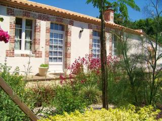 Gîte traditionnel rénové avec jardin clos et Wi-Fi, 3 chambres, proche de La Garnache, Vendée. - FR-1-426-195 - La Garnache - 5