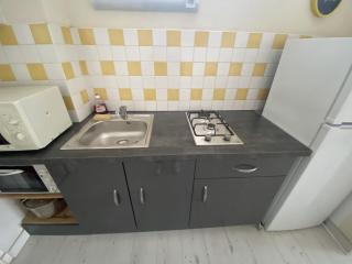 Studio cosy en cœur de La Roche-Posay, proche Thermes, Wi-Fi, laverie, tout équipé - FR-1-541-84 - La Roche-Posay - 6