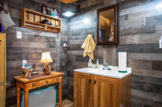 RRR Cabin on the Medina - 2