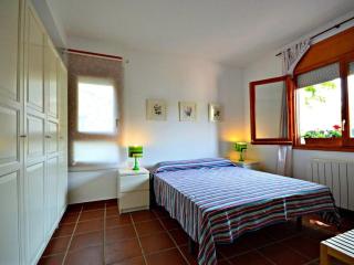 Casa con piscina privada, jardín, barbacoa y wifi cerca de la playa - ES-89-69 - Sant Pere Pescador - 3