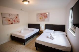 3 Bedroom Miami Home 15 Minutes to the Beach - 1