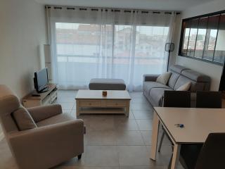 Appartement T3 rénové à 10 min du centre-ville avec balcon, garage et WIFI à Saint-Jean-de-Luz - FR-1-239-584 - 9