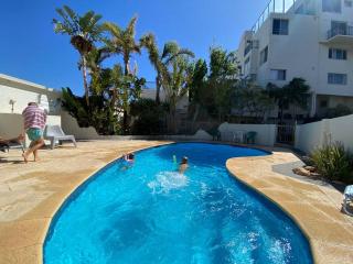 HoneyB - 2 bed Apt on the beach - Perth - 8
