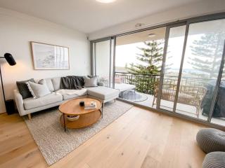 HoneyB - 2 bed Apt on the beach - 3