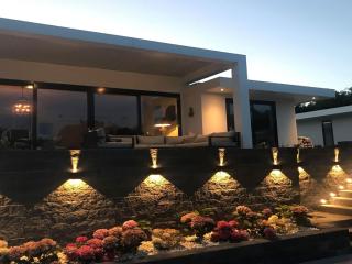 Elegant Waterfront Villa with Jetty - 4