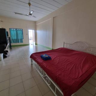 Bangsaen Budget Hotel - Ban Samet - 5