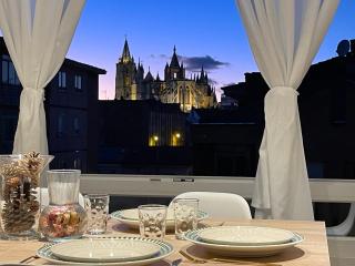 Vistas a la Catedral! El Mirador de San Guillermo - León - 7