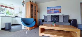 Beautiful Lake Views Apartment - Queenstown - 2