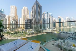 Vacay Lettings - Waterfront Luxury home with full Marina view - Dubai - 1