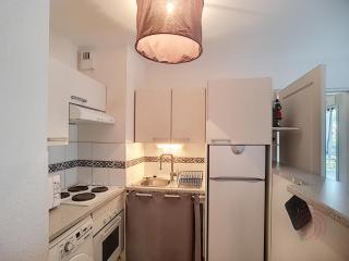Appartement F3 climatisé avec terrasse, parking privé et accès WiFi, proche des thermes et du centre-ville - FR-1-451-133 - Lamalou-les-Bains - 8