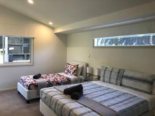 Private Luxury Waterfront Spa Villa - Auckland - 7