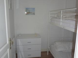 Appartement en Centre-Ville avec Terrasse et Parking, Accès Direct à la Plage - FR-1-474-4 - Arcachon - 2