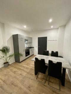 Lübkes Ferienwohnungen & Apartments - Allendorf - 2