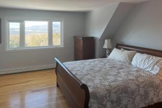 Green Mountain Manor - 3