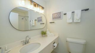 Heated Pool, Bunk Beds, King Bed, Huge TV, Marina, Tiki Bar - Sarasota - 1