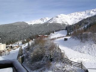 2 pièces cabine au pied des pistes, balcon, casier à skis - FR-1-557-93 - 3