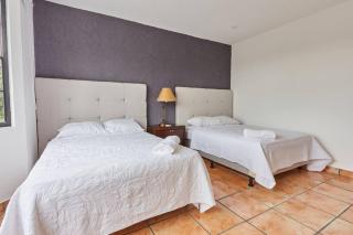 New in the heart of the city 5 min to US Embassy - Nuevo Cuscatlán - 7
