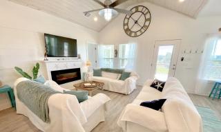 Reader's Retreat home - 6