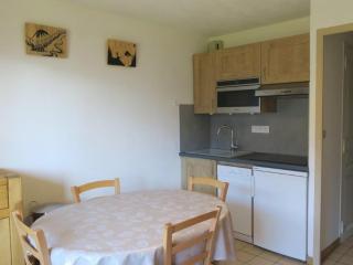 Appartement Convivial pour 4 Personnes avec Balcon et Parking à Châtel - FR-1-198-89 - Châtel - 9