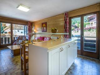 Appartement cosy, proche pistes et centre, 3 pièces, 6 pers, cheminée, balcon, parking - FR-1-437-53 - La Clusaz - 2