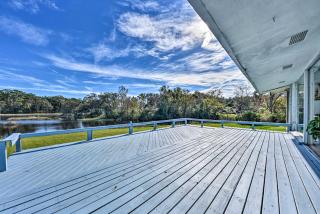 Brookside Waterfront Home with Kayaks and Deck! - Jacksonville - 8