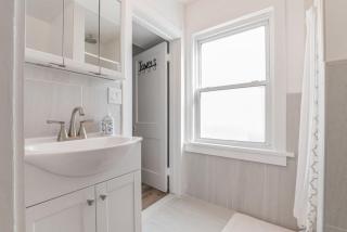 Unit 2 Beach block Sleeps 20 Ocean Views - Ventnor City - 3