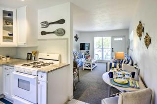 New Smyrna Beach Abode with Fire Pit, Walk to Beach! - New Smyrna Beach - 5