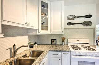 New Smyrna Beach Abode with Fire Pit, Walk to Beach! - New Smyrna Beach - 2