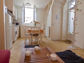 Maison de pêcheur typique à 400m du quai, proche plage, animaux bienvenus, WiFi en option - FR-1-92-671 - Les Sables-dʼOlonne - 0